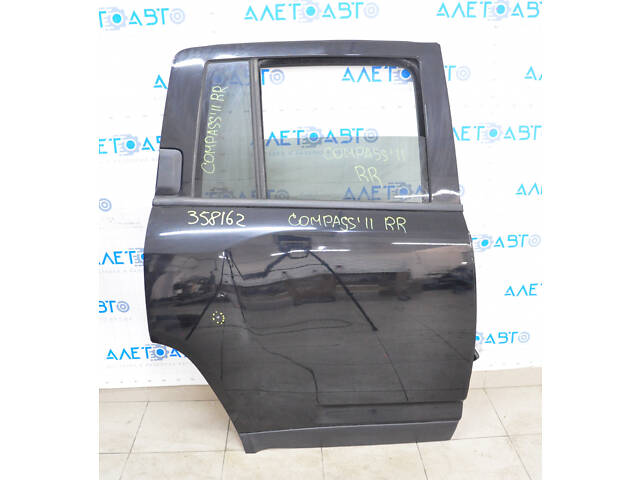 Дверь в сборе задняя правая Jeep Compass 11-16 черный PX8, механический стеклоподъемник, тычка