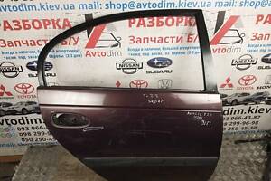 Дверь задняя правая фиолетовая Toyota Avensis T22 6700305050