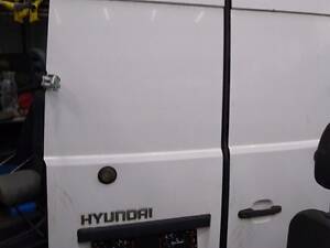 Дверь HYUNDAI H350 2.5 CRDI 2013-2023 задние левые найте