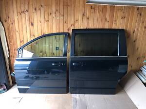 Двери левые и пассажирские DODGE GRAND CARAVAN