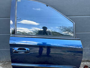 Двері передні праві Chrysler Voyager IV 2001-2007