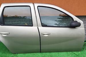 Двері права передня задня Dacia Duster I