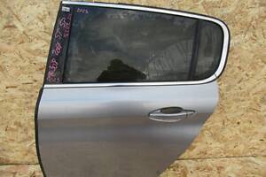 Дверь задняя левая Peugeot 308 II T9
