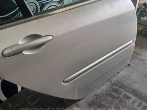 Правая задняя дверь Renault Laguna 3, лифтбек 2008, 21500558