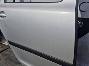 Задняя правая дверь Skoda Octavia A5 2004-2008.