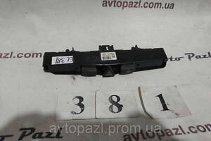 EL0381 03758065 кнопка аварийной сигнализации General Motors Opel Zafira B 29_01_02