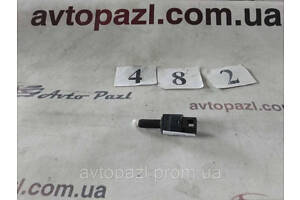 EL0482 11183720010 Датчик включения стопсигнала Lada 1118, 21127 www.avtopazl.com.ua