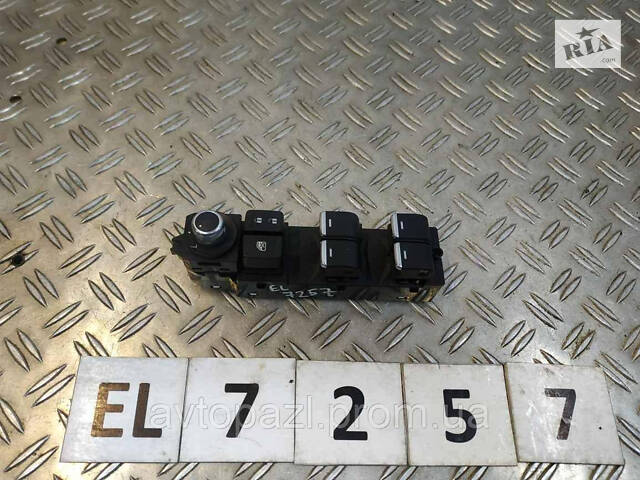 EL7257 TK5166350 кнопки склопідйомника перед L Mazda CX-9 16- 29_03_03