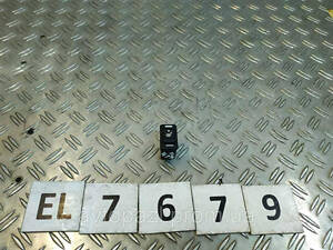 EL7679 83075FA000 кнопка обігріву сидіння R Subaru Forester 02-07 29_04_04