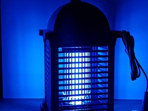 Электрическая мухобойка, Инсектицидная лампа PALONE - НОВЫЙ