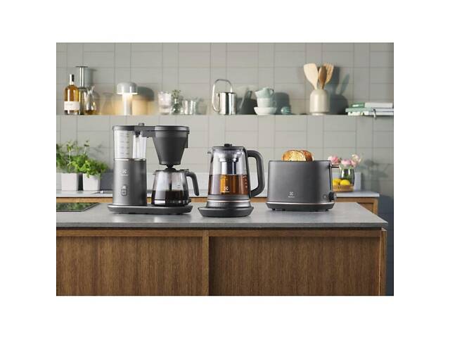 Електрочайник Electrolux, 1,7л, Strix, метал, мат, підтримка темп, чорний (E7K1-6BP) - Фото 2