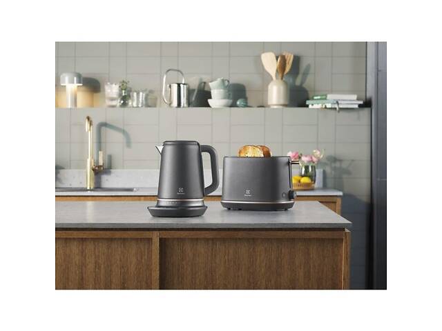 Електрочайник Electrolux, 1,7л, Strix, метал, мат, підтримка темп, чорний (E7K1-6BP) - Фото 5