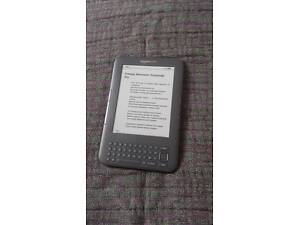 Електронна книга Amazon Kindle 3 Keyboard WI-FI як нова