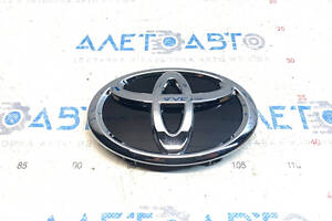 Эмблема Toyota передняя Toyota Camry v70 18-20 LE\XLE новый OEM оригинал