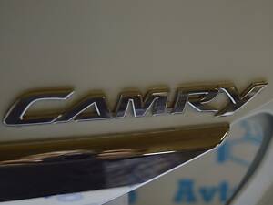 Эмблема CAMRY крышки багажника Toyota Camry v50 12-14 75442-06190