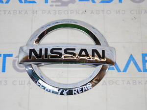 Эмблема логотип Nissan двери багажника Nissan Leaf 18-22 царапины