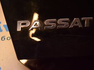 Эмблема PASSAT крышки багажника VW Passat b8 USA 561-853-687-B-2ZZ