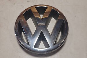 Эмблема радиаторной решетки Volkswagen Golf 4, Passat 5 (3B00853601)