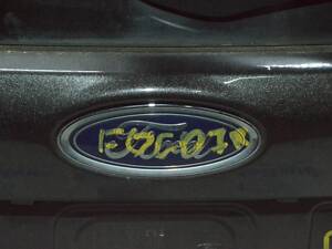 Двері багажника значок значок Ford Focus mk3 15-18 рест 5d F1EZ-9942528-F