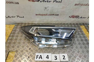 FA0432 8110A42A33 Скло фари R Toyota RAV4 18-0