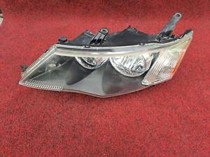 Лівий фара Mitsubishi Outlander XL