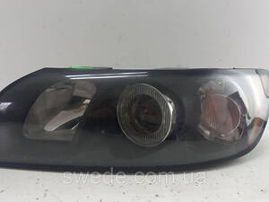 Фара левая Volvo S40 V40 2004-2012 30698873