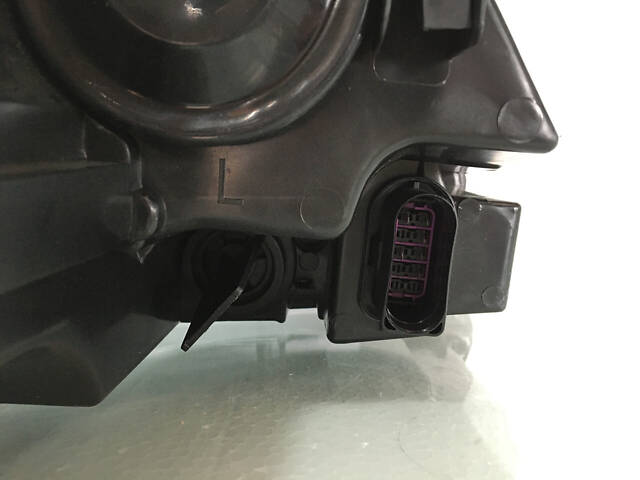 Фара левая VW Jetta 2011-2018 30941043, 5C7941005J желтый уголок - Фото 4