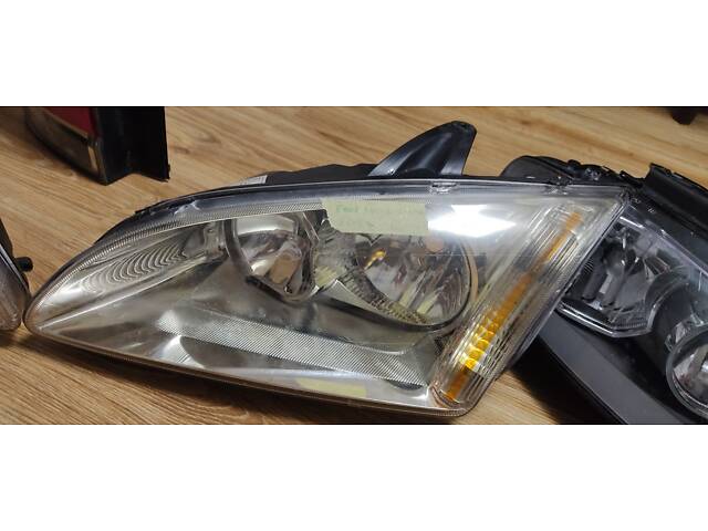 Фара ліва FORD FOCUS C-MAX 2003-2007