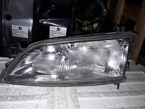 Фара левая Opel Vectra B дорестайл (1995-1998) 4421114L