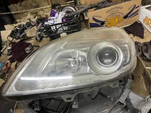 Фара левая (отломанное крепление) 260605051R Renault Scenic 2.0L 16V
