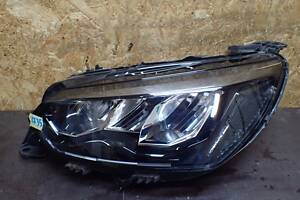 Фара перед левая peugeot 208 2008 ii 2 led 19