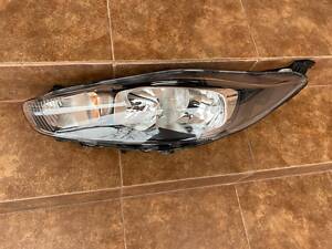 Фара передняя левая Ford Fiesta MK7, 2013-2017, темная, галоген, оригинал, б/у, C1BB13W030AJ