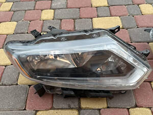 Фара передняя левая Nissan Rogue 14-16 26060-4BA2A