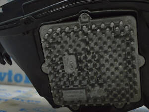 Фара передняя левая Range Rover Velar L560 17- LED L8A2-13W030-LA (01) надлом крепления LR093391