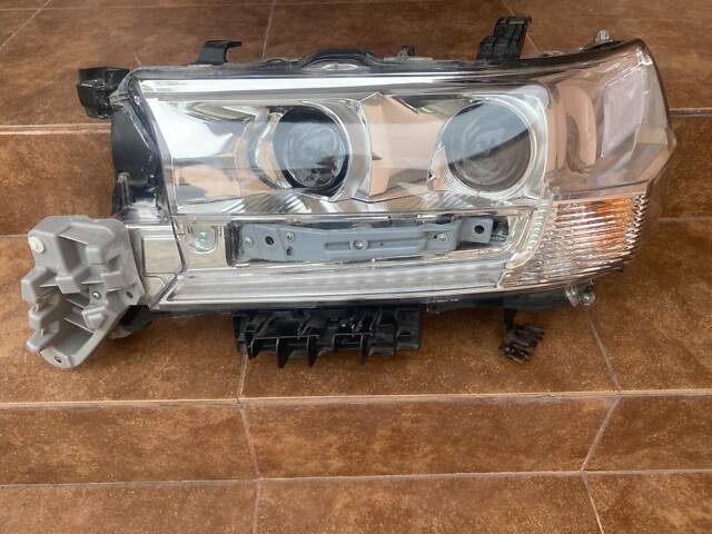 Фара передняя левая Toyota Land Cruiser 200, 2015-2018, Full Led, аналог, б/у, 8110660K10 - Фото 2
