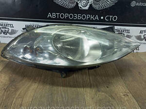 Фара передняя правая A1698200261 Mercedes A-class W169 2004-2008