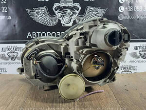 Фара передня права MERCEDES-BENZ C-CLASS W203 A2038200261