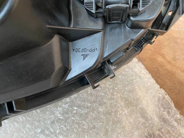 Фара передняя правая Mercedes W220, 2002-2005, рестайлинг, галоген, оригинал, б/у, 0301178002, A2208203861 - Фото 11