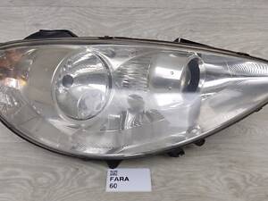 Фара передня права Peugeot 807 (2002-2008) 89007050 Деф. (кріплення)