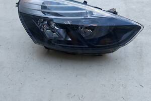 ФАРА ПЕРЕДНЕЕ ПРАВА RENAULT CLIO IV 4 260106961R