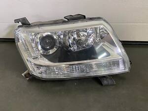 Фара передняя правая Suzuki Grand Vitara 06-15р.Ксенон 35120-65J32/35120-65J12