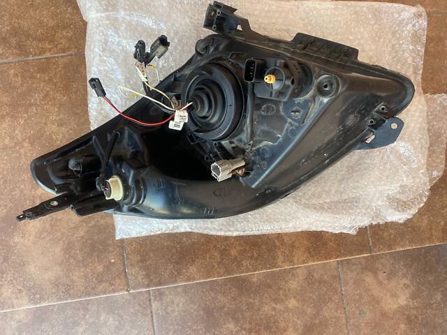 Фара передняя правая Suzuki Swift 2005-2010, ксенон, depo, б/у, 218-1134R-LDEM1 - Фото 8