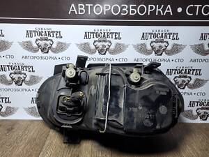 Фара передня права VW Golf IV 97-03 (TYC) галоген, під дві лампи 1J1941018F