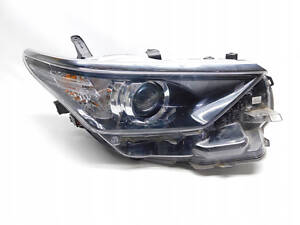 Фара передняя в сборе Toyota: Corolla, Scion, 8113012C50