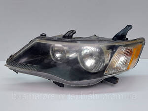 Фара передня ліва Mitsubishi Outlander 2 XL 2006-2012 8301B327