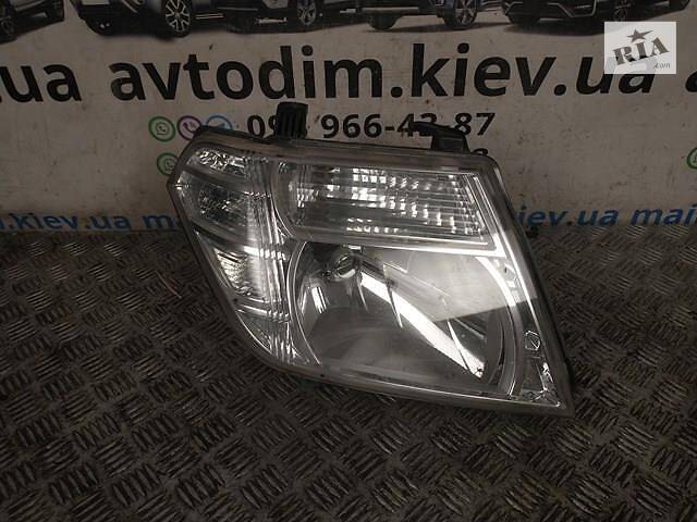 Фара передняя правая 260105X00B Nissan Navara D40 2005-2014