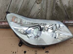 Фара передняя правая для Citroen C5 , 2004-2008 , Ксеноновая , 9661316580