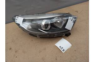 Фара передняя правая Renault Captur (2013-2017) 260100947R Деф. (трещина корпуса)