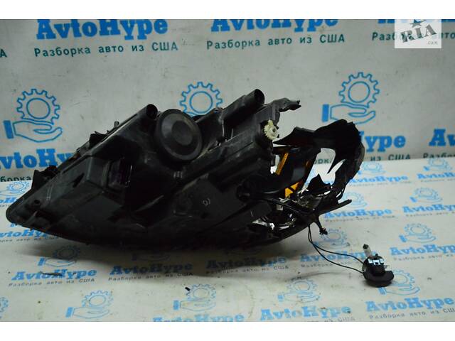 Фара передняя правая VW Jetta 11-18 USA (03) на зч 5C7-941-006