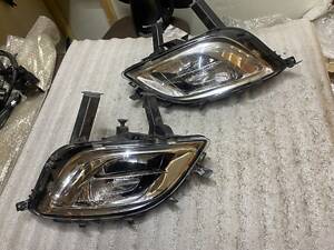 Фара передняя противотуманная правая Opel Astra J 2009-2015, светлая, 2-е лампы, оригинал, б.у.,13293619